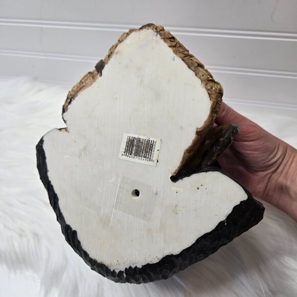 VTG Resin Bear Holding Fish Wicker Basket Fishing Rustic Country Cabin 6.5x7x8" - Picture 9 of 12